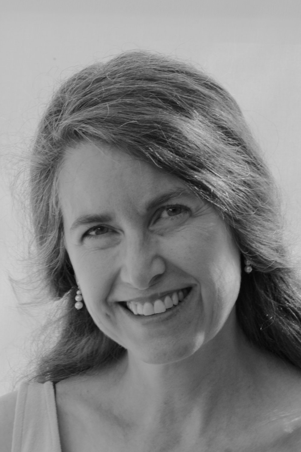 Charissa Menefee, author photo .JPG